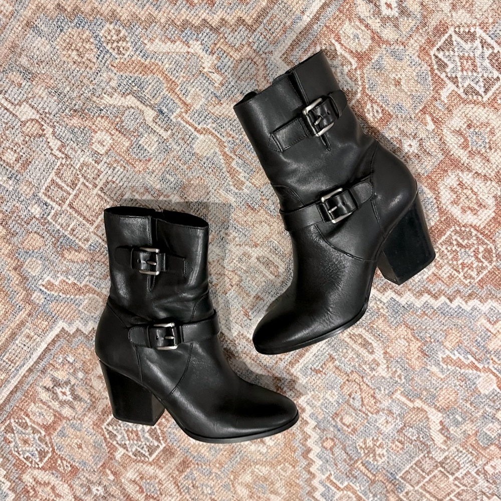 Like-New with Box Michael Kors black boots with buckle hardware, sz 7.5 / 38.